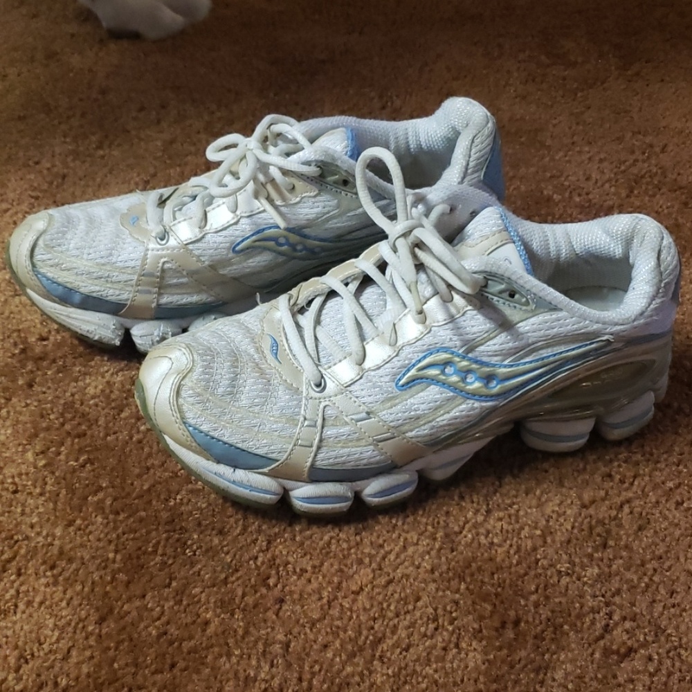 womens sneakers